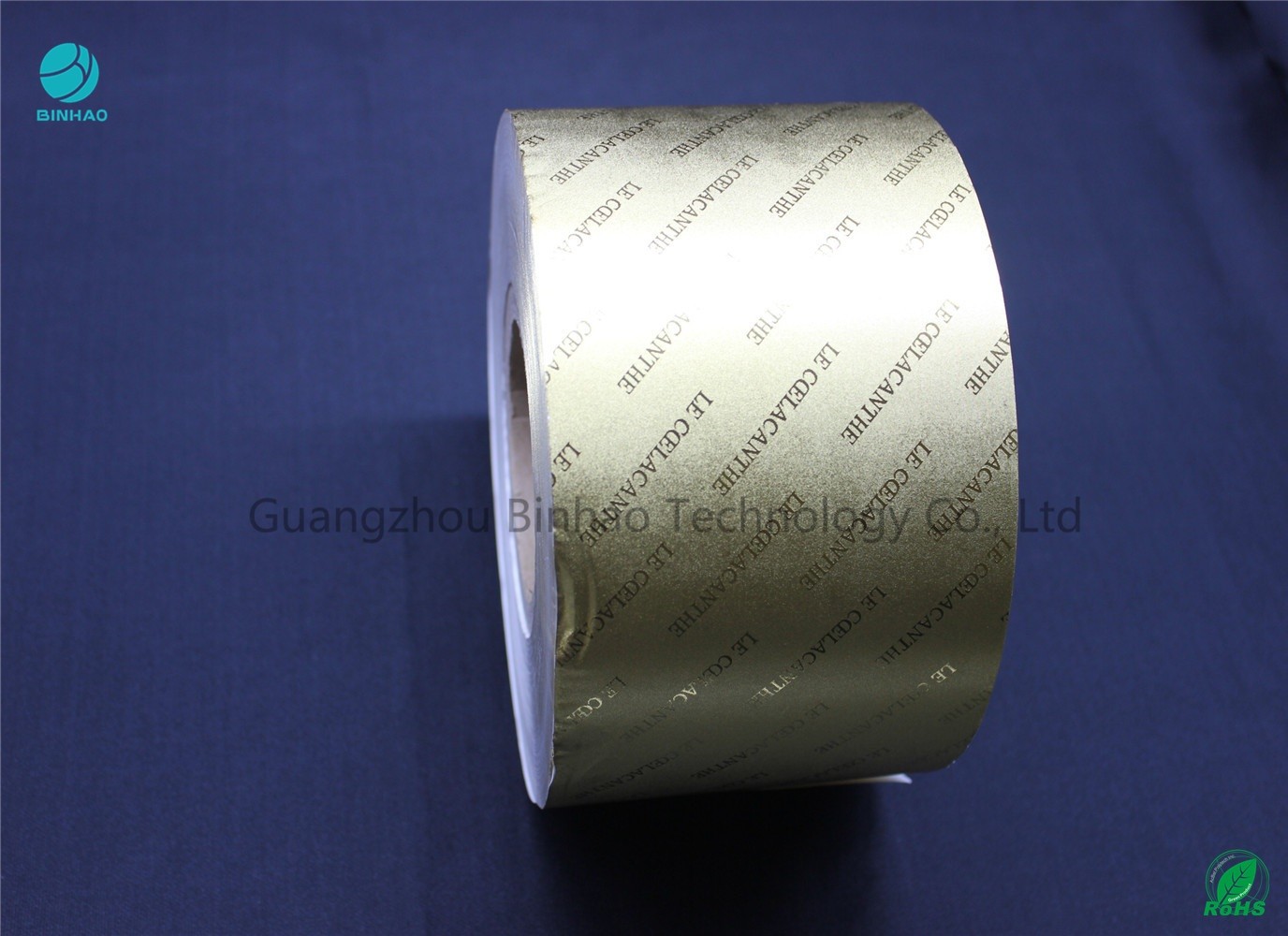 Komposit Emas / Perak Aluminium Foil Paper Dengan Embossing Nama Merek Atau Logo 55gsm